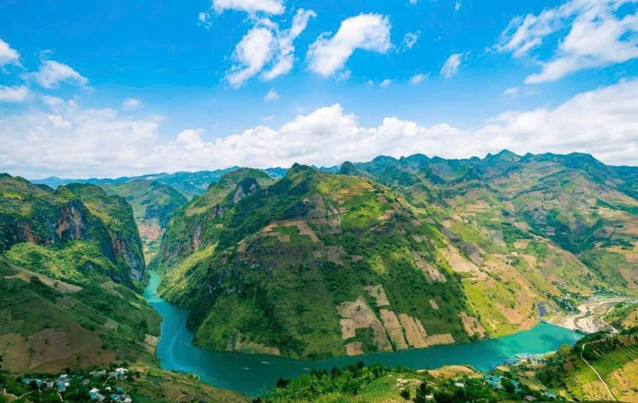 Thuy Anh Hotel Хазянг Экстерьер фото
