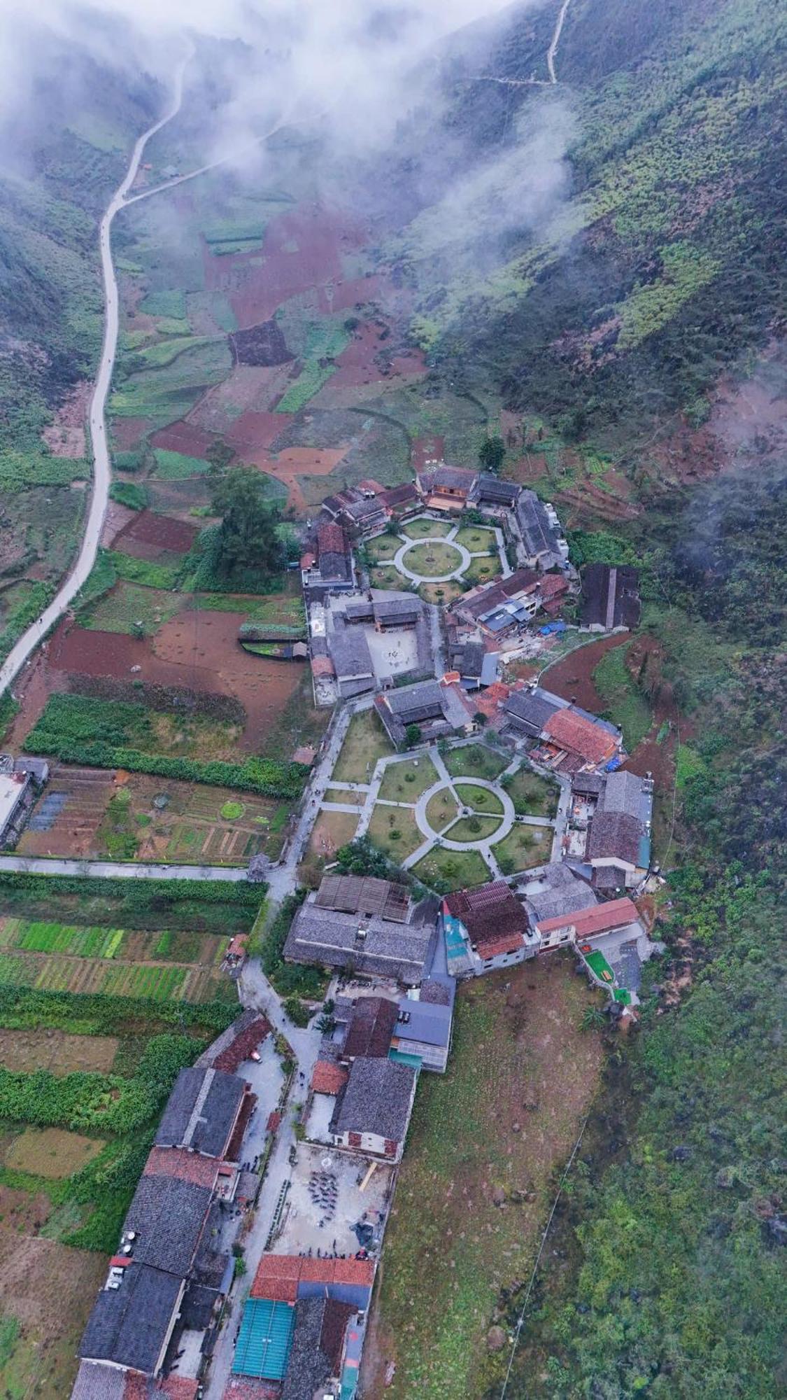 Thuy Anh Hotel Хазянг Экстерьер фото