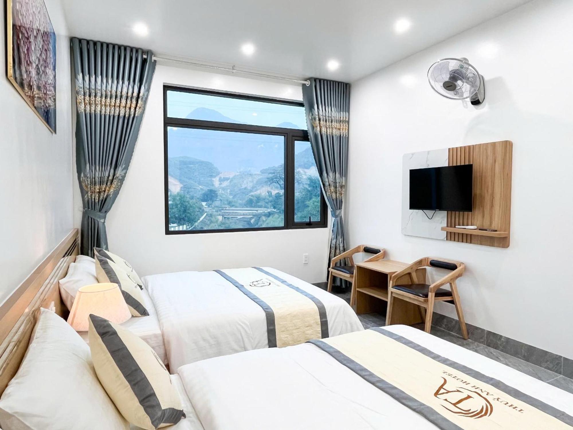 Thuy Anh Hotel Хазянг Экстерьер фото