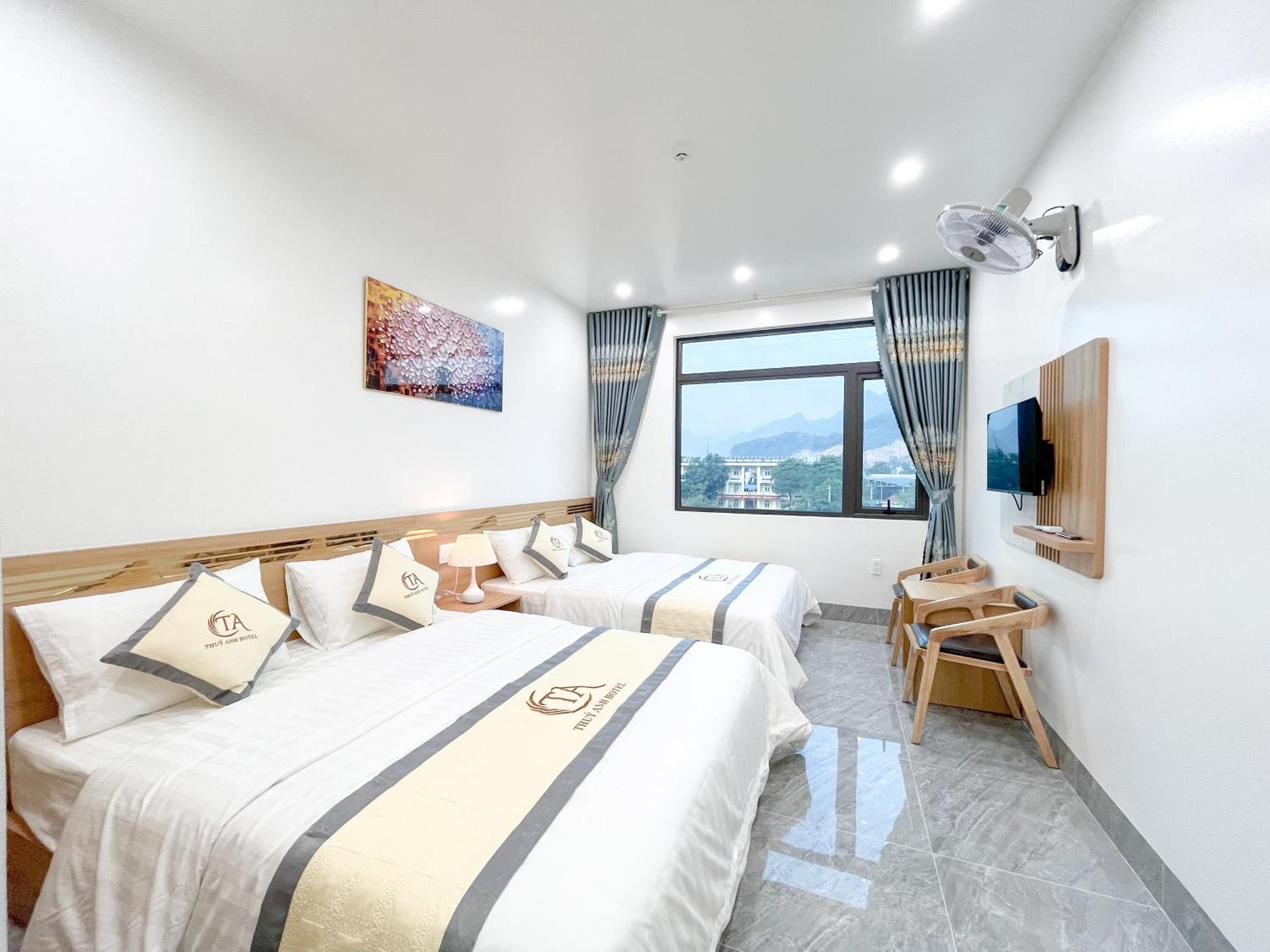 Thuy Anh Hotel Хазянг Экстерьер фото