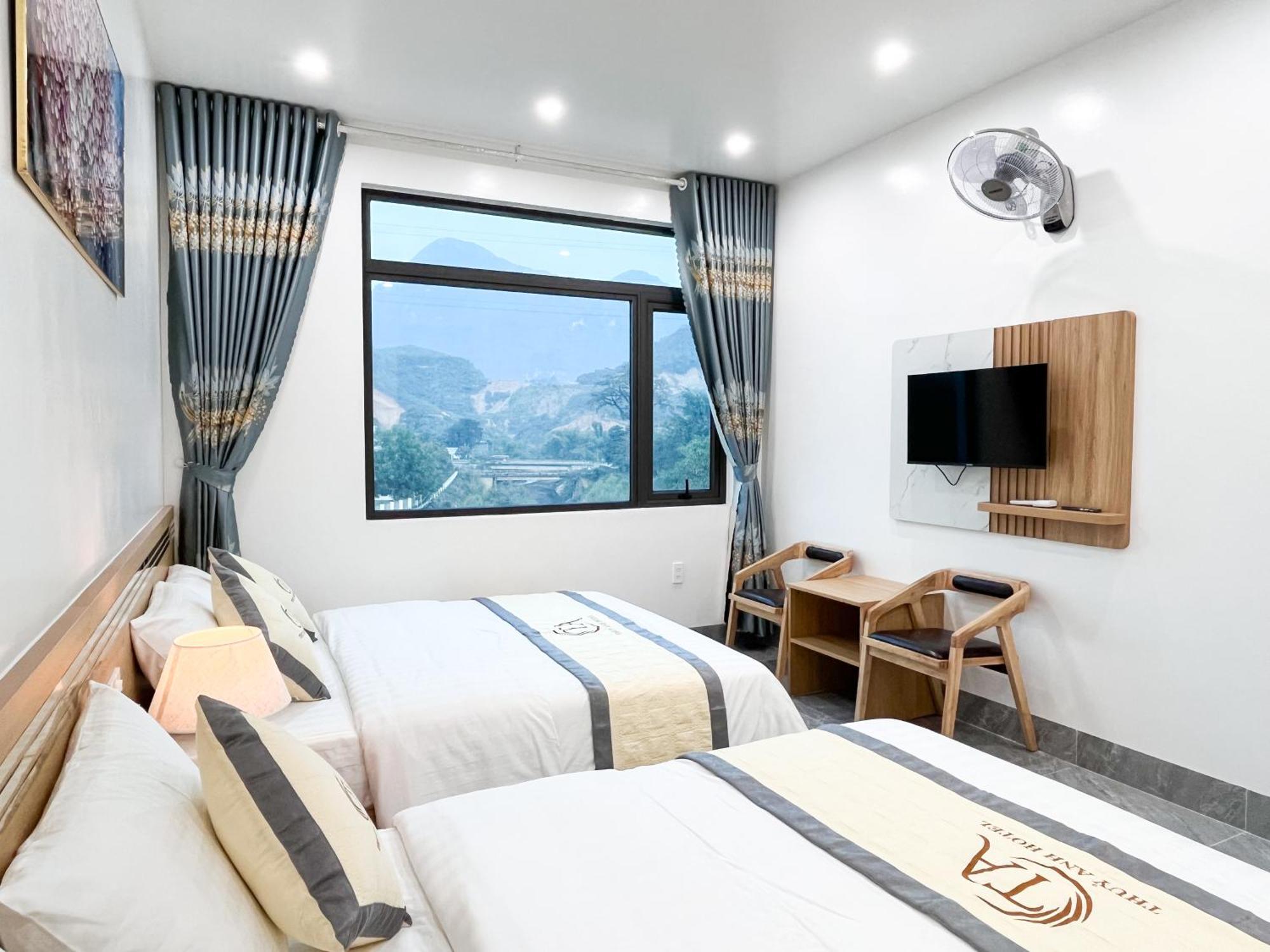 Thuy Anh Hotel Хазянг Экстерьер фото